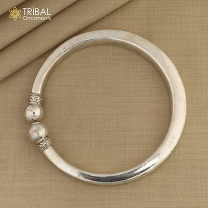 Sterling silver foot bracelet with shiny, plain design, tribal ethnic jewelry for unisex, handcrafted ankle kada by TRIBAL ORNAMENTS.