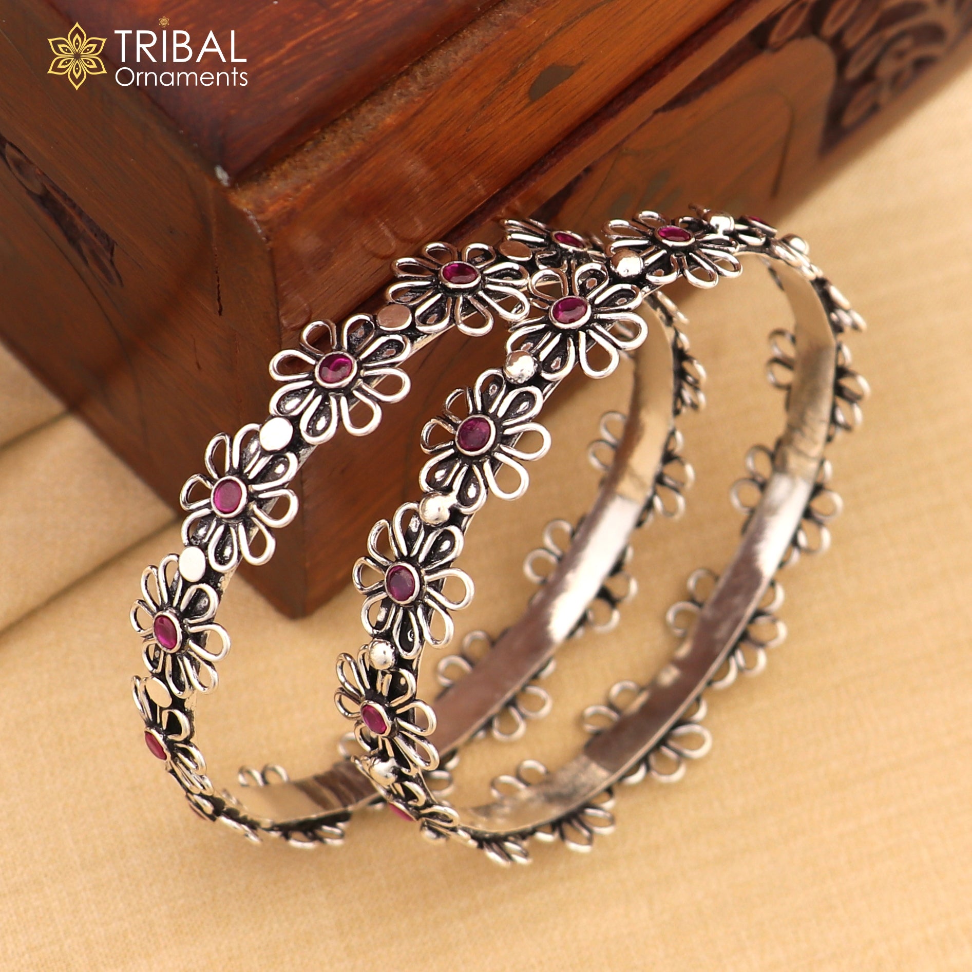 925 sterling silver red stone flower design bangle bracelet jewelry nba441 - TRIBAL ORNAMENTS