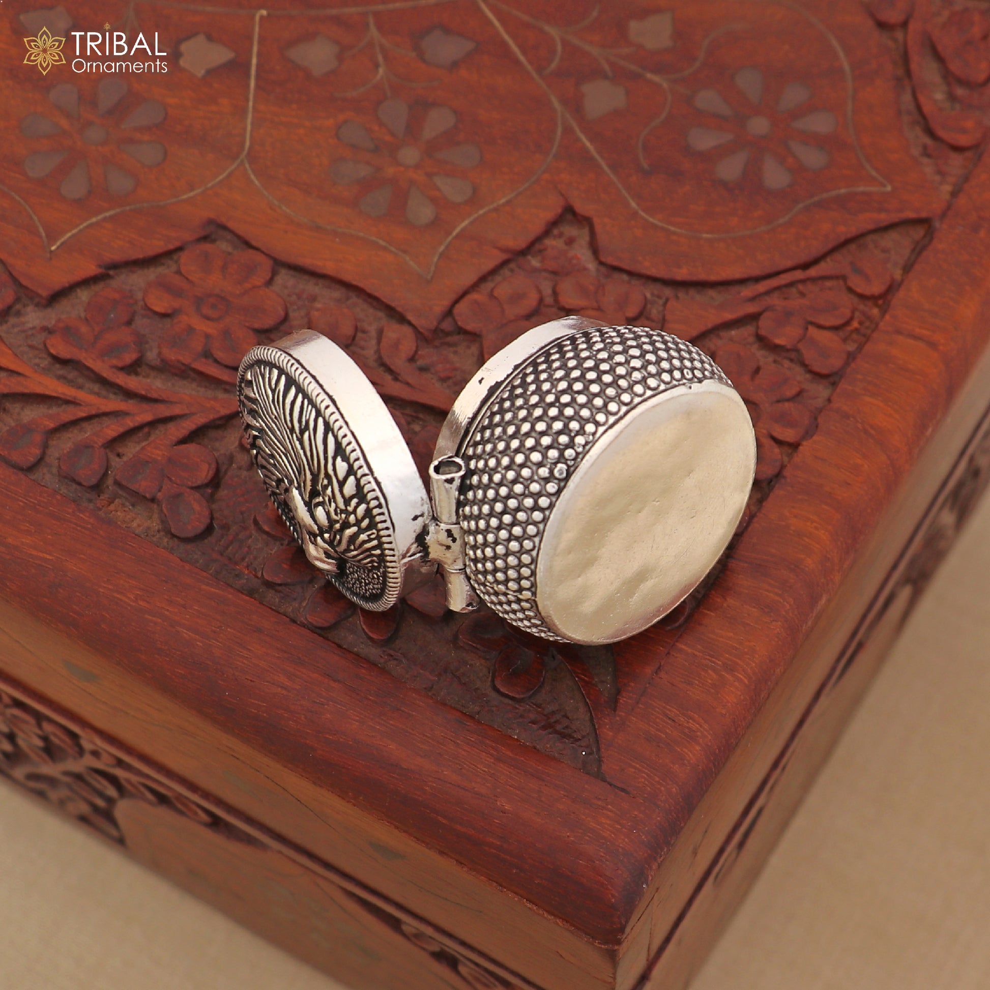 925 sterling silver round bird design oxidized trinket,casket, Sindoor box brides jewelry stb907 - TRIBAL ORNAMENTS