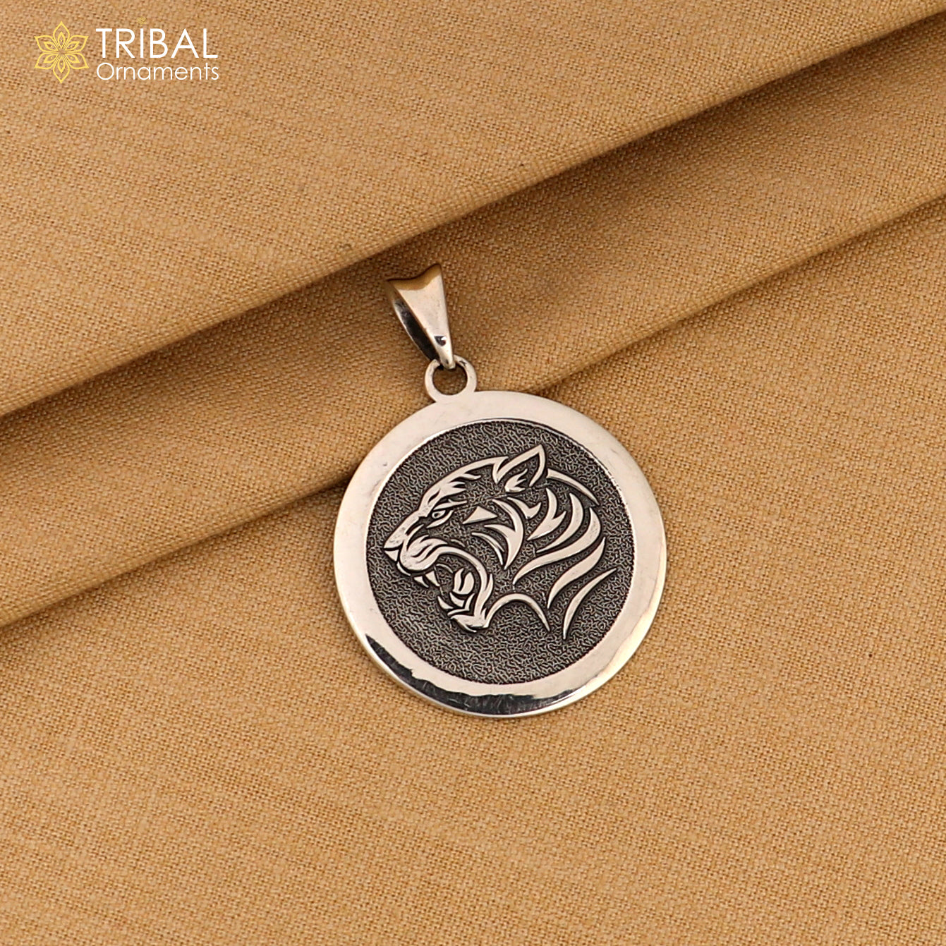 925 Sterling silver round shape lion design stylish pendant tribal jewelry nsp1071 - TRIBAL ORNAMENTS