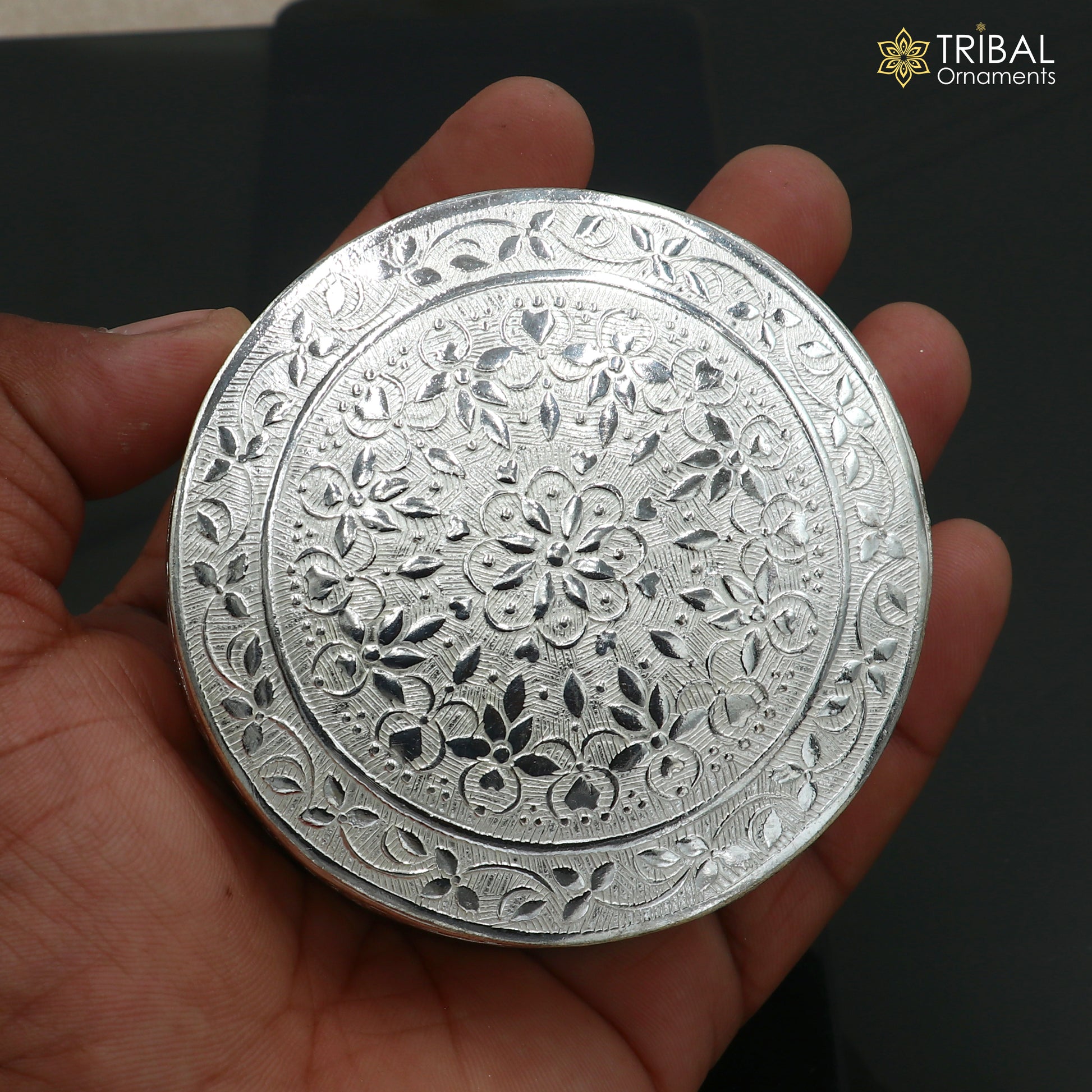925 Sterling silver round shape trinket box , casket box , sindur box pooja utensils su1350 - TRIBAL ORNAMENTS