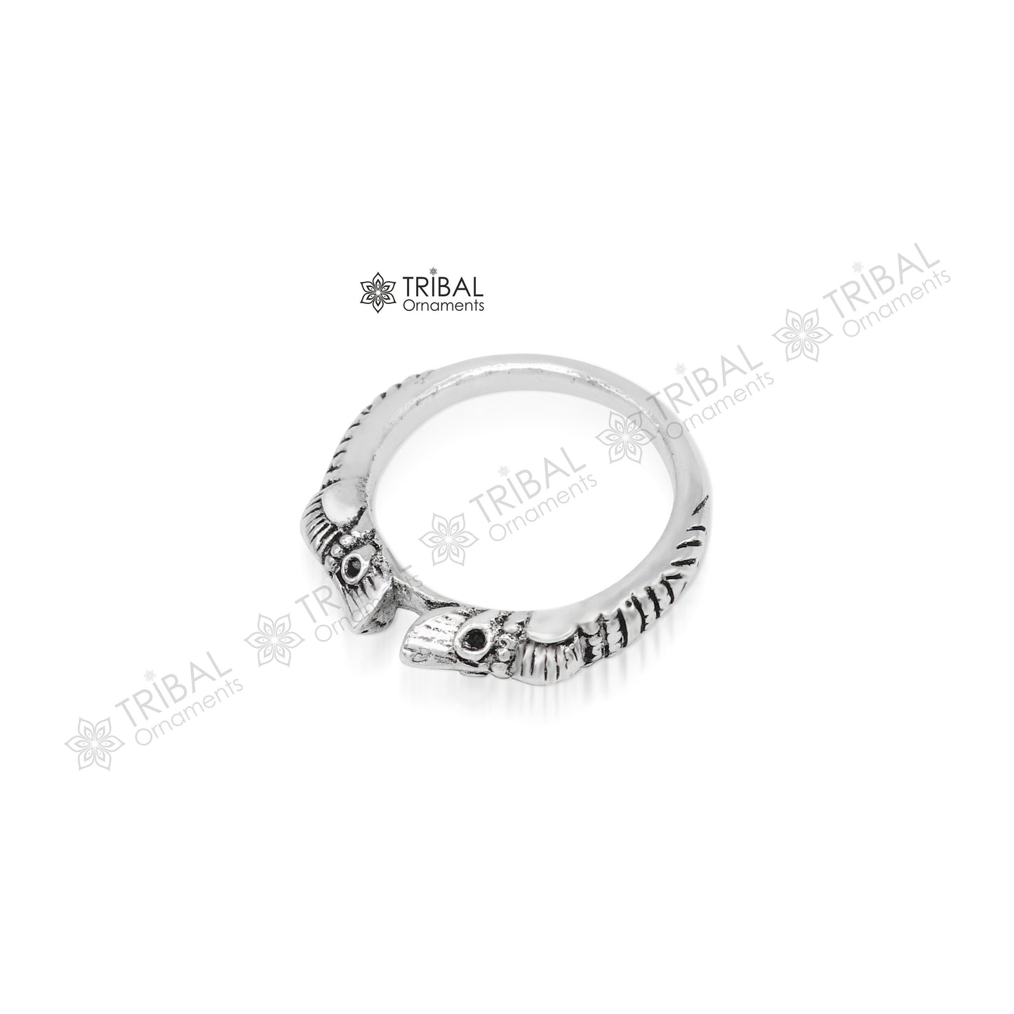 925 sterling silver handcrafted crocodile design thumb ring by TRIBAL ORNAMENTS, showcasing detailed reptile motif on solid band.