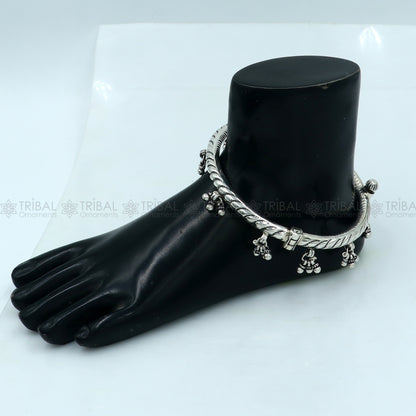 925 sterling silver ankle kada with hanging bells and stylish design, showcasing intricate patterns and traditional craftsmanship.