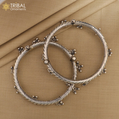 925 sterling silver ankle kada with hanging bells, stylish tribal design, decorative foot jewelry from TRIBAL ORNAMENTS.