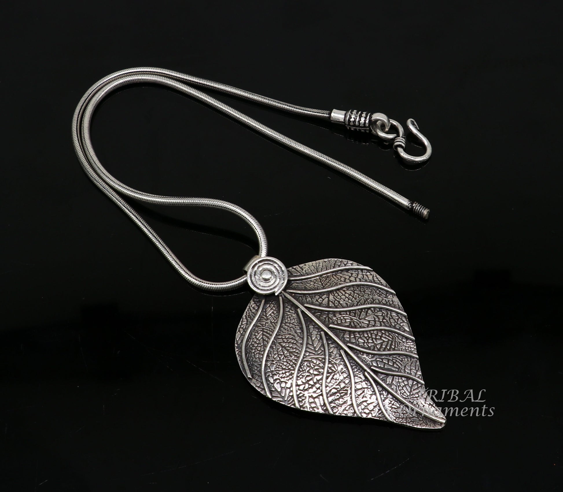 925 sterling silver tree leaf design pendant excellent Vintage unique design handmade ethnic belly dance jewelry nsp520 - TRIBAL ORNAMENTS