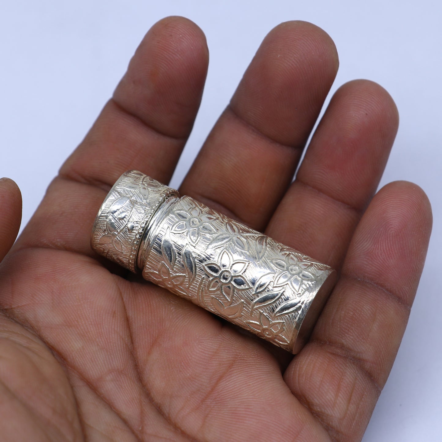 925 sterling silver trinket box, kajal box brides flower design box , tobacco box stb860 - TRIBAL ORNAMENTS