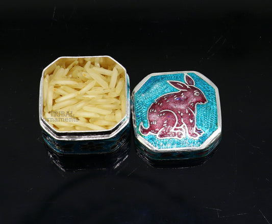 925 Sterling silver trinket box, silver jewelry box, small brides gifting box,eyes kajal box, silver container, floral design box stb153 - TRIBAL ORNAMENTS