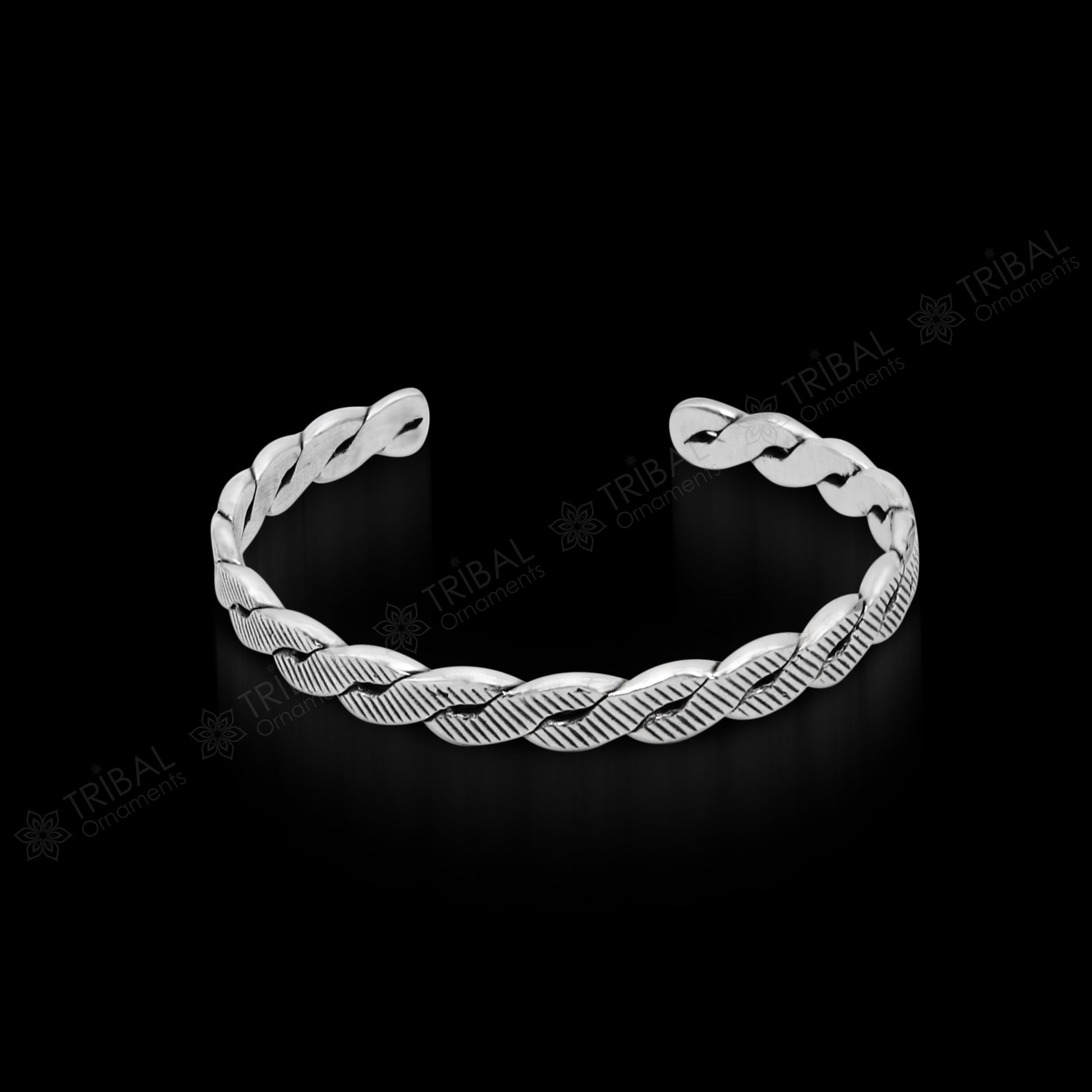 925 sterling silver twisting design cuff kada modern trendy fashion kada is a stunning and versatile piece of jewelry fcuff158 - TRIBAL ORNAMENTS