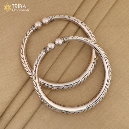 925 sterling silver vintage design customized foot bracelet anklet with ethnic jewelry details by TRIBAL ORNAMENTS
