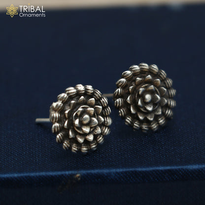 925 sterling silver vintage flower design tribal stud earring, handcrafted ethnic jewelry by TRIBAL ORNAMENTS