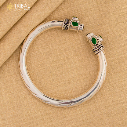 Vintage 925 sterling silver jadau bangle bracelet with traditional stone design, unisex jewelry by TRIBAL ORNAMENTS.