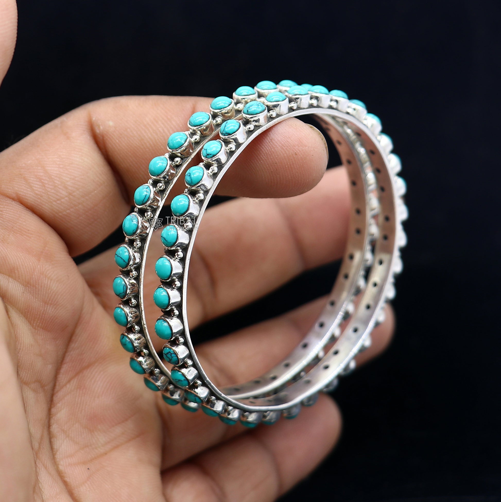 Sterling silver turquoise stone bangle bracelet with vintage waved design, ethnic jewelry perfect for brides by TRIBAL ORNAMENTS.