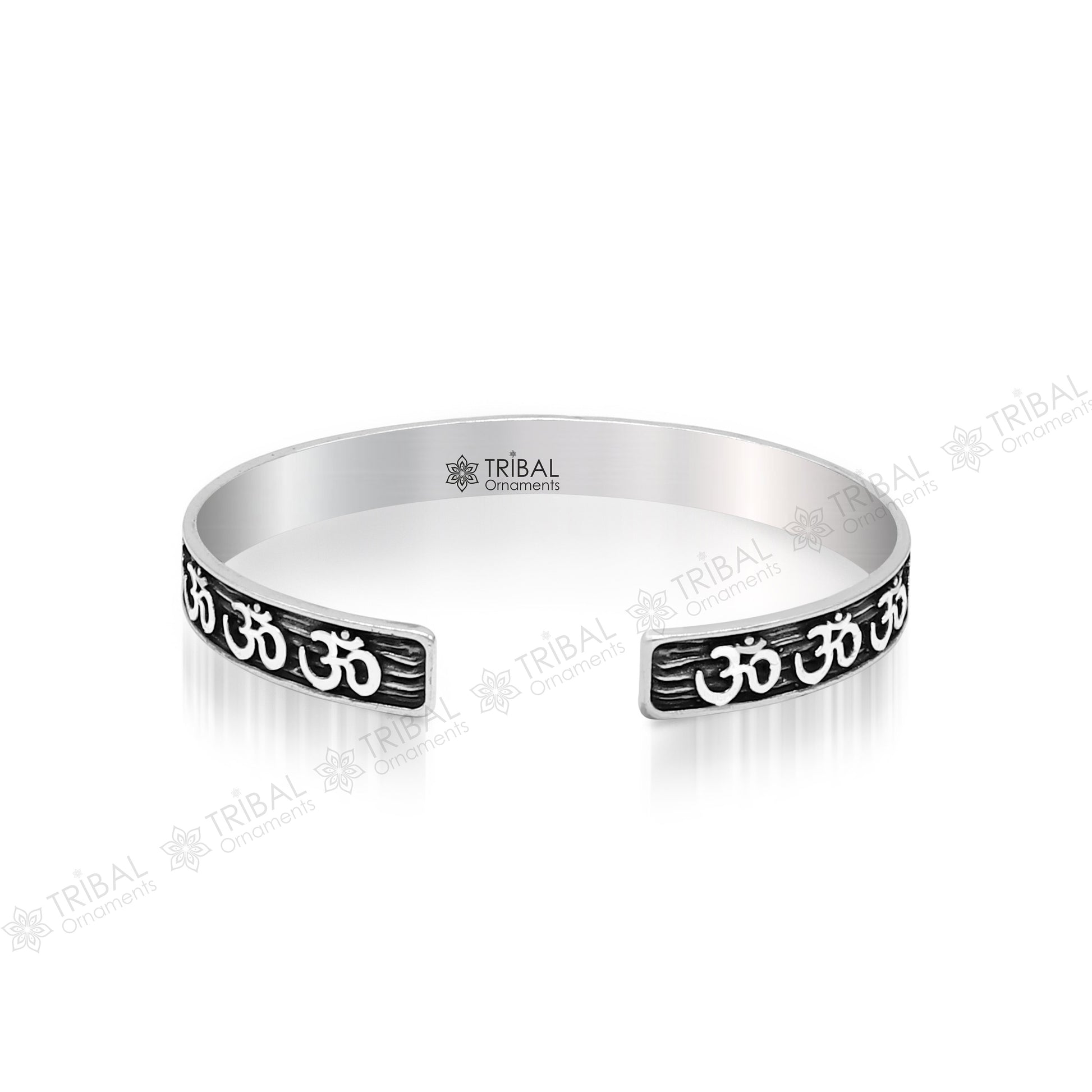 925 sterling Stylish handcrafted silver 'AUM' mantra adjustable cuff kada unisex divine fashionable jewelry india CUFF235 - TRIBAL ORNAMENTS