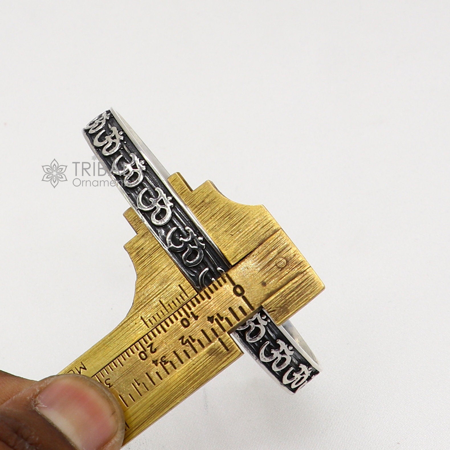 925 sterling Stylish handcrafted silver 'AUM' mantra adjustable cuff kada unisex divine fashionable jewelry india CUFF235 - TRIBAL ORNAMENTS