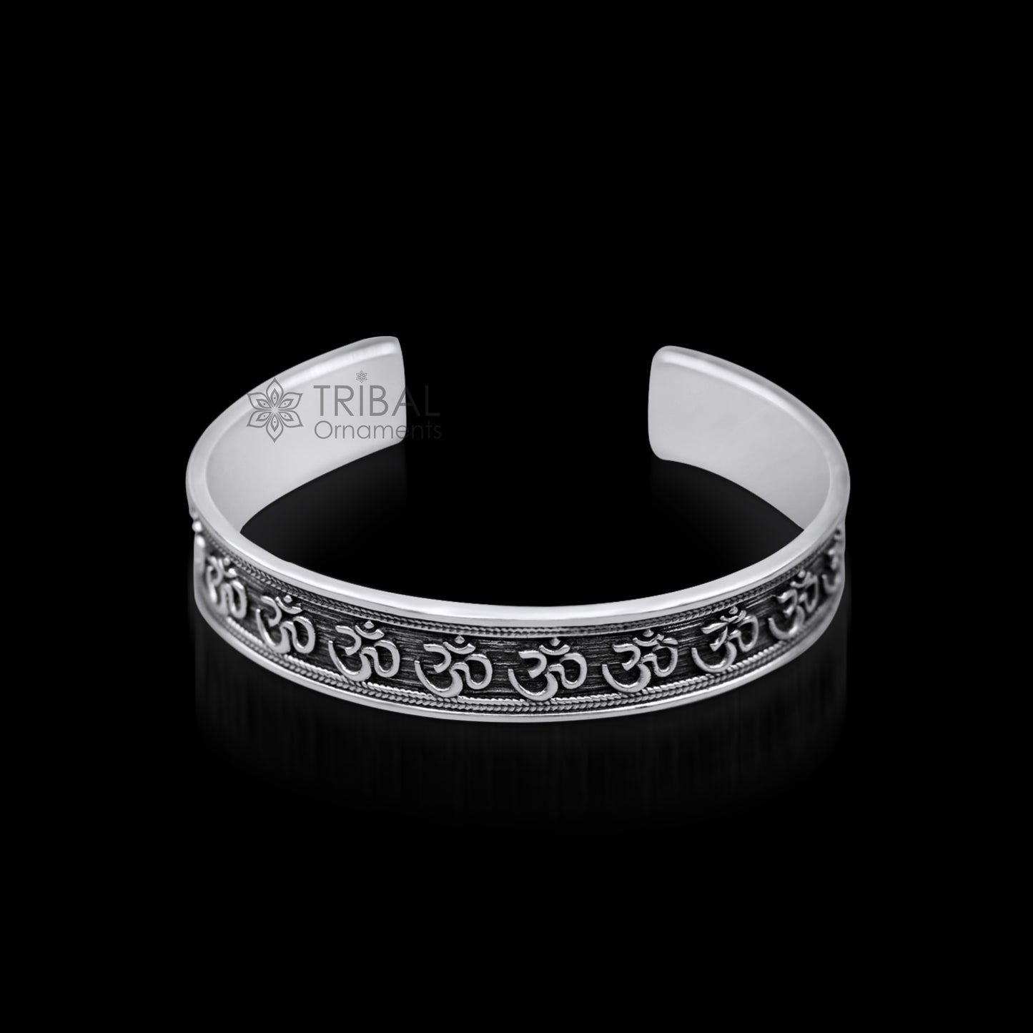925 sterling Stylish handcrafted silver 'AUM' mantra bangle bracelet adjustable kada unisex ethnic stylish fashionable jewelry india nsk140 - TRIBAL ORNAMENTS