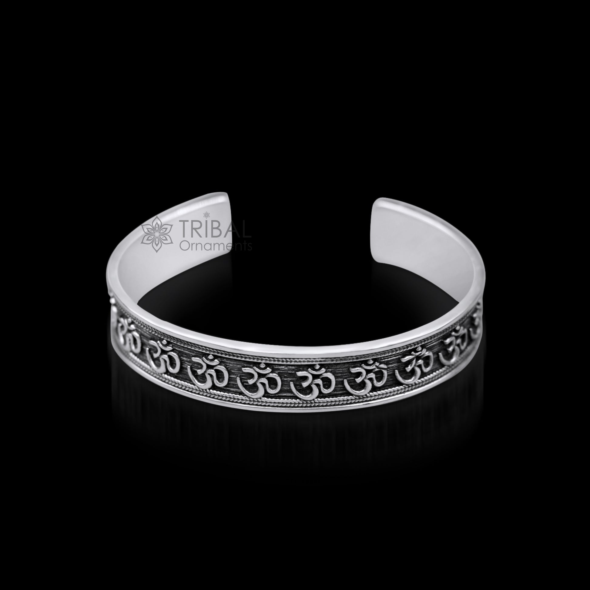 925 sterling Stylish handcrafted silver 'AUM' mantra bangle bracelet adjustable kada unisex ethnic stylish fashionable jewelry india nsk140 - TRIBAL ORNAMENTS