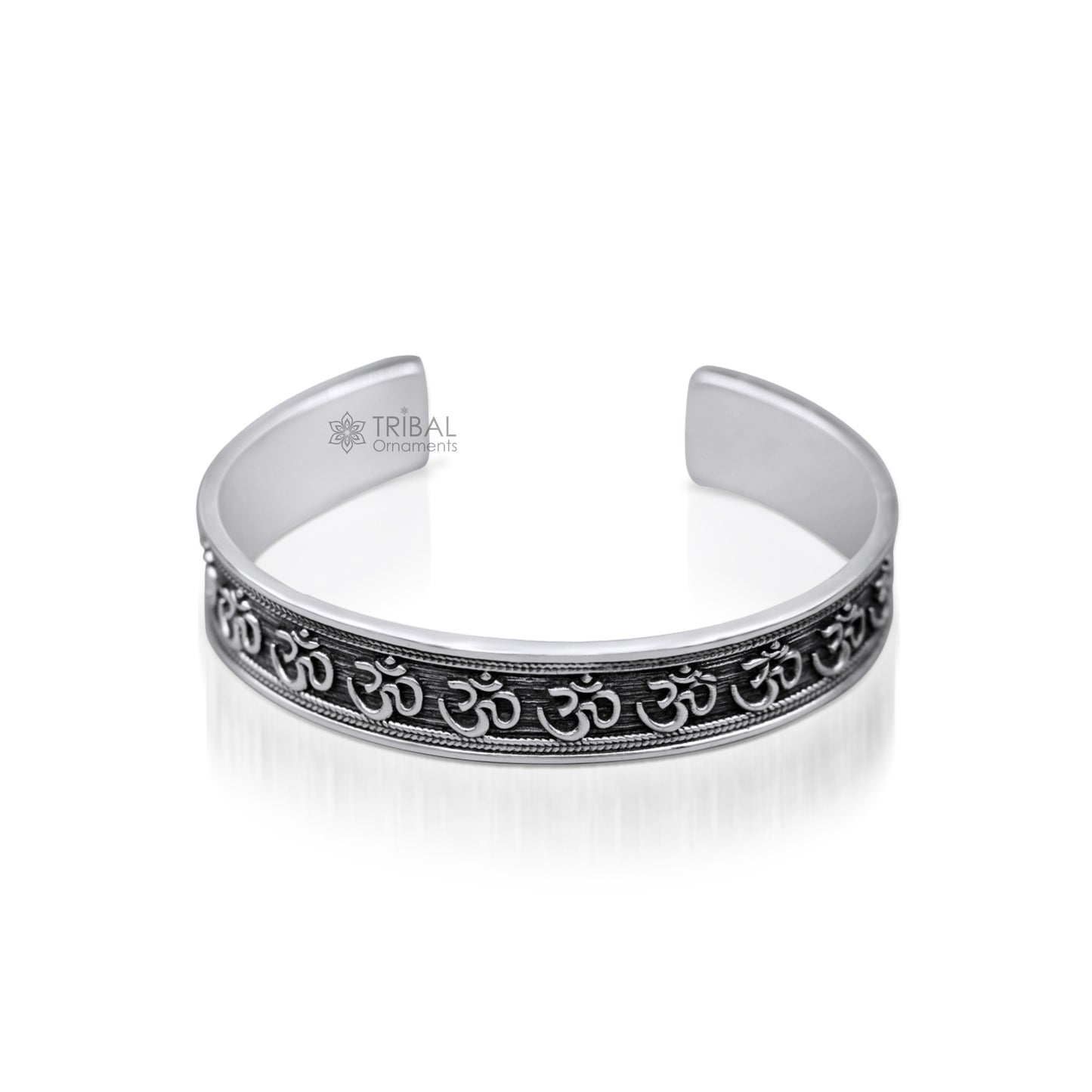 925 sterling Stylish handcrafted silver 'AUM' mantra bangle bracelet adjustable kada unisex ethnic stylish fashionable jewelry india nsk140 - TRIBAL ORNAMENTS