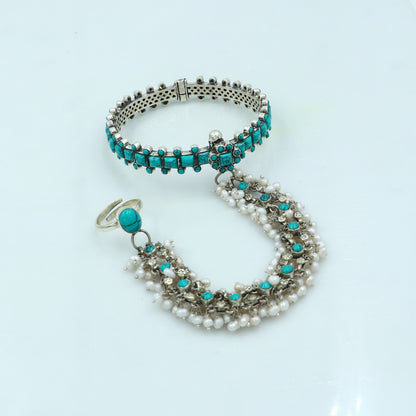 925 sterling silver turquoise stone hathpan set including bangle, chain, and ring, traditional tribal jewelry for gifting.
