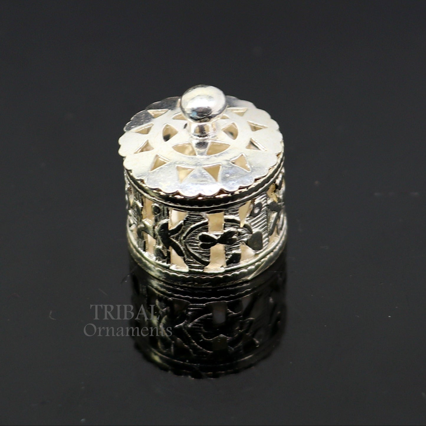 Small sterling silver Kapoor holding box by Tribal Ornaments, jewelry or perfume attar container, decorative trinket box.