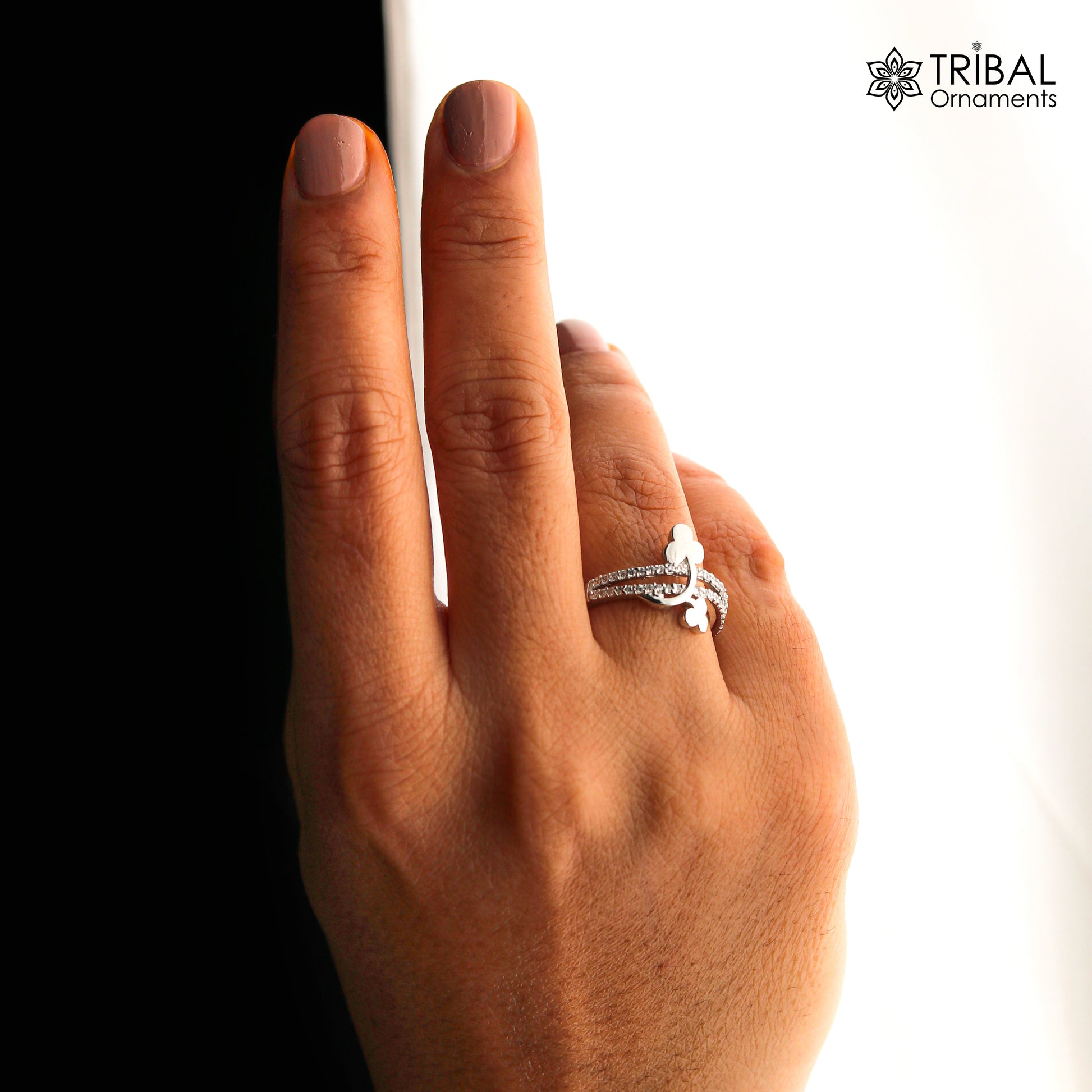 Flower design white stone silver ring - TRIBAL ORNAMENTS