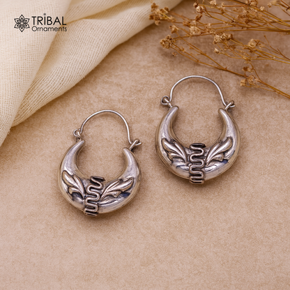 Handmade 925 sterling silver Bali hoops earrings with tribal ethnic design, unisex jewelry from Rajasthan India.