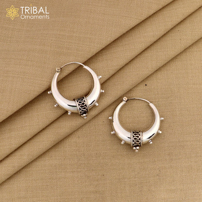 Handmade 925 silver hoop earrings with a plain shiny finish, Bali-inspired tribal style, unisex design, perfect for belly dance jewelry.