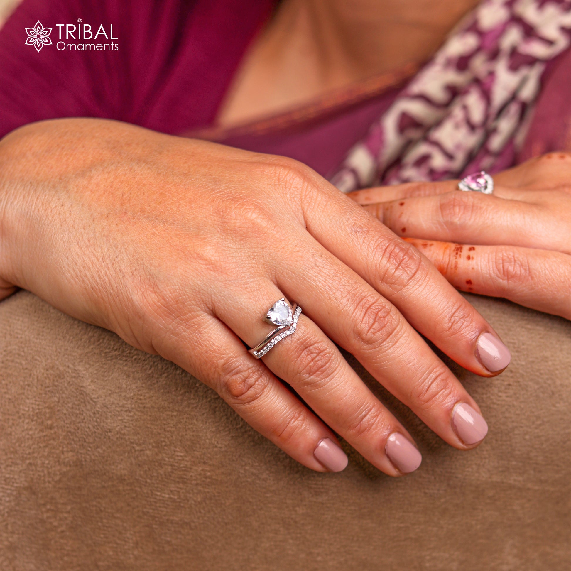 Heart design white stone silver ring - TRIBAL ORNAMENTS