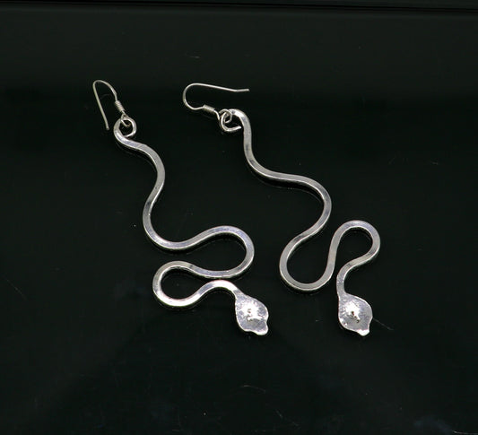 Sterling silver handmade snake design hoop earring by TRIBAL ORNAMENTS, vintage stylish bridal jewelry with unique antique charm.
