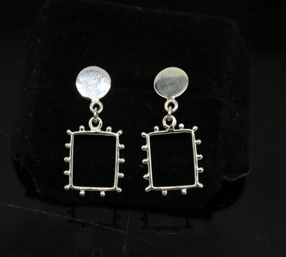Square-shaped 925 sterling silver dangle hoops earrings from Tribal Ornaments, shiny drop earrings for brides and gifting.