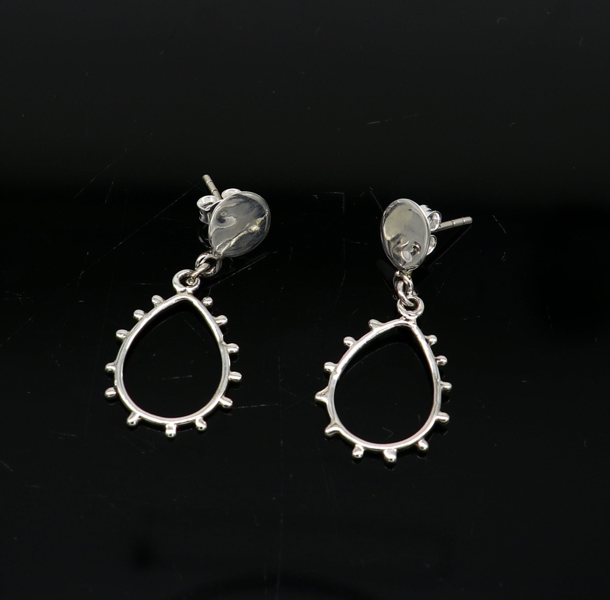 Stylish design customized pure e925 sterling silver stud earring, excellent fancy elegant dainty light weight earrings best gifting ear656 - TRIBAL ORNAMENTS