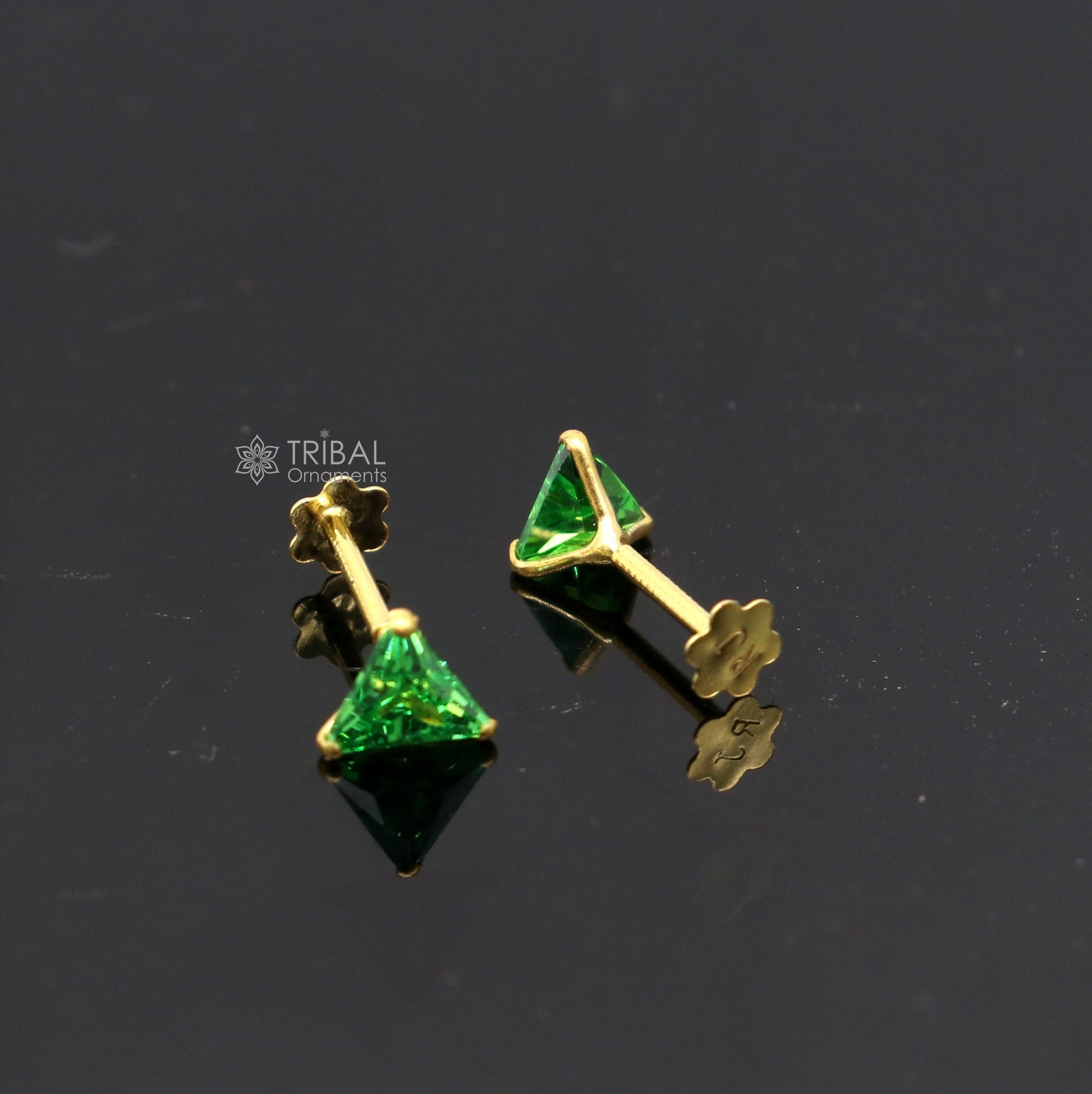 Triangle shape 4MM  18kt yellow gold handmade single green stone back screw star shape stud earring cartilage unisex jewellery er186 - TRIBAL ORNAMENTS