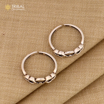 Handcrafted 925 sterling silver toe ring with unique ethnic design, perfect for brides and wedding jewelry from Tribal Ornaments.