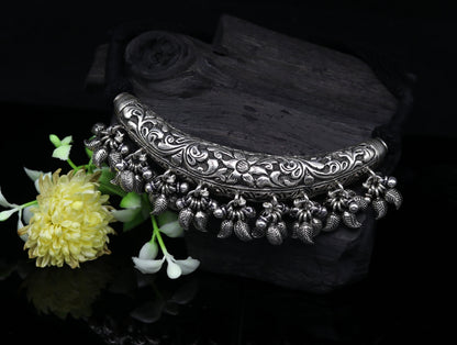 Vintage Indian sterling silver charm necklace with chitai and kandrai work, tribal jewelry set featuring traditional tribal design.