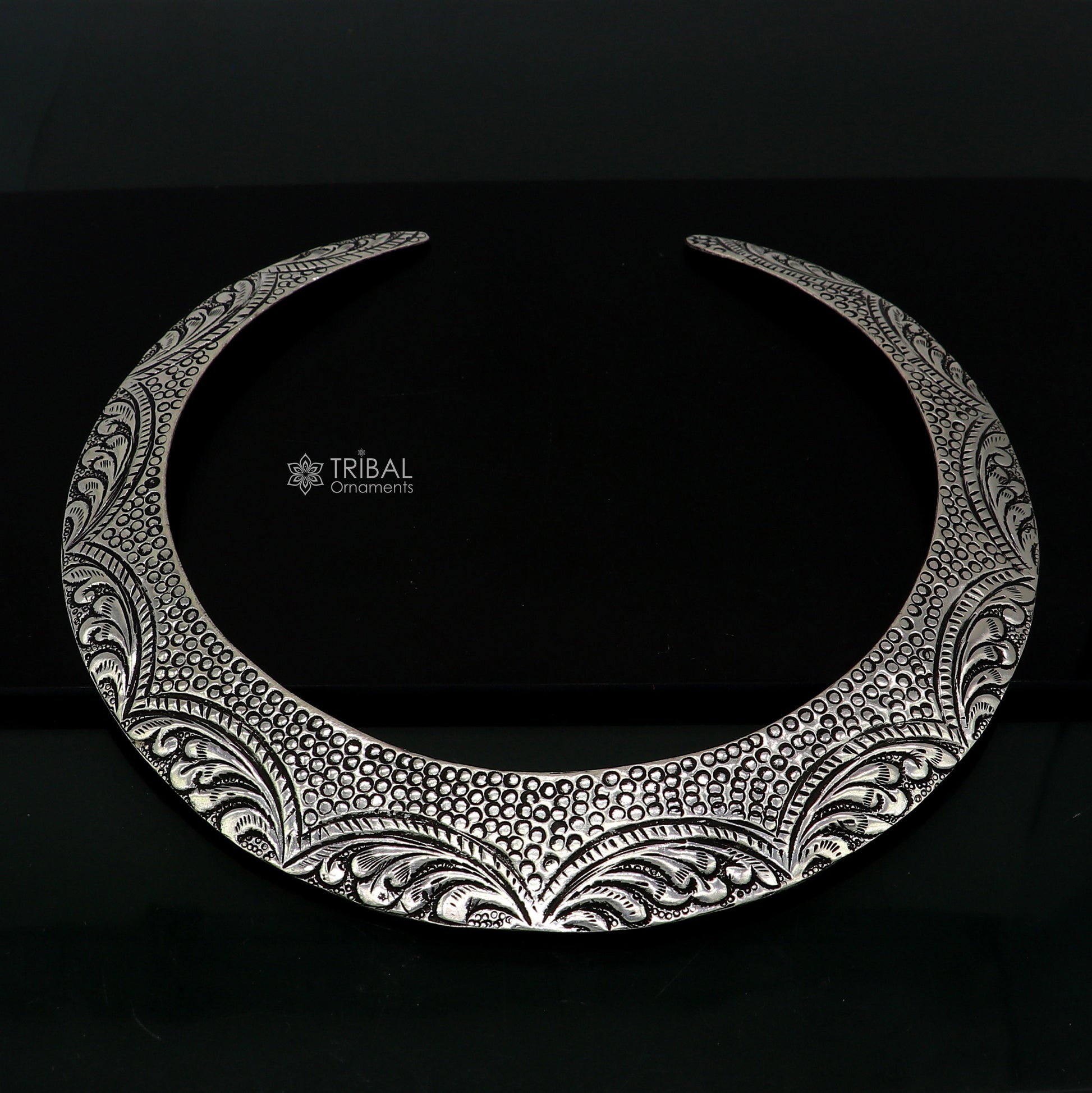 Vintage Indian tribal-style 925 sterling silver Chitai Kandrai work Chokar necklace set with detailed traditional design.