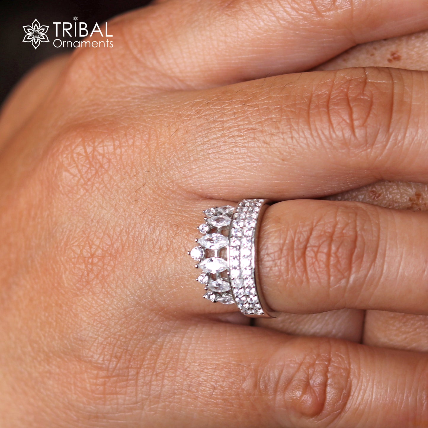 White stone Crown queen style silver ring - TRIBAL ORNAMENTS