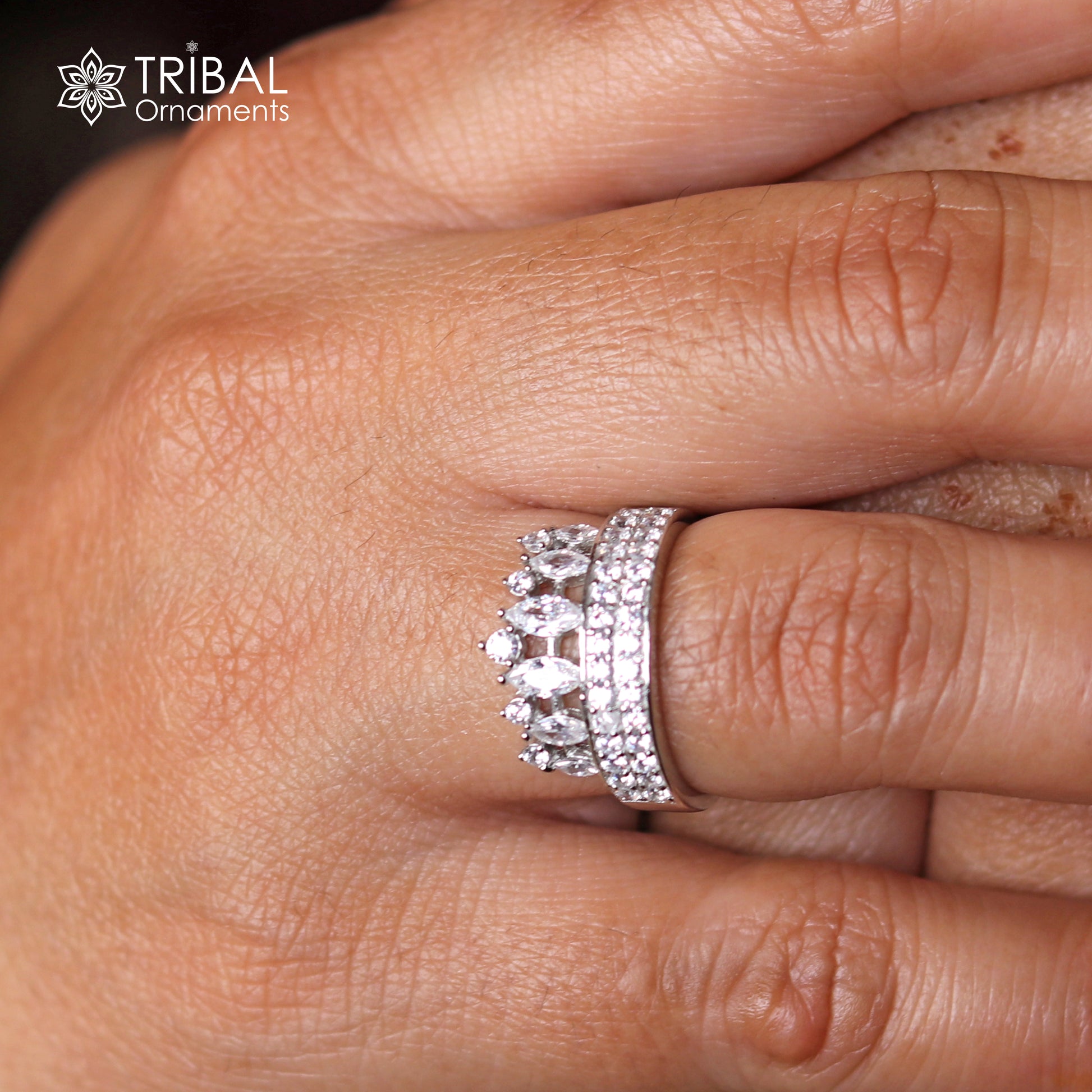 White stone Crown queen style silver ring - TRIBAL ORNAMENTS