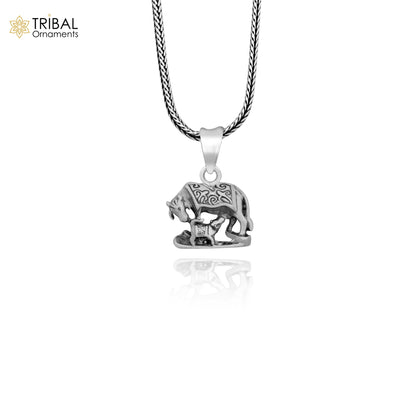 925 sterling silver Kamdhenu cow with calf pendant, handmade tribal jewelry, elegant divine cow and calf design, unisex accessory.