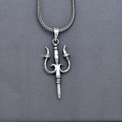 925 Sterling silver handmade Trishul pendant featuring a detailed trident design from Tribal Ornaments.