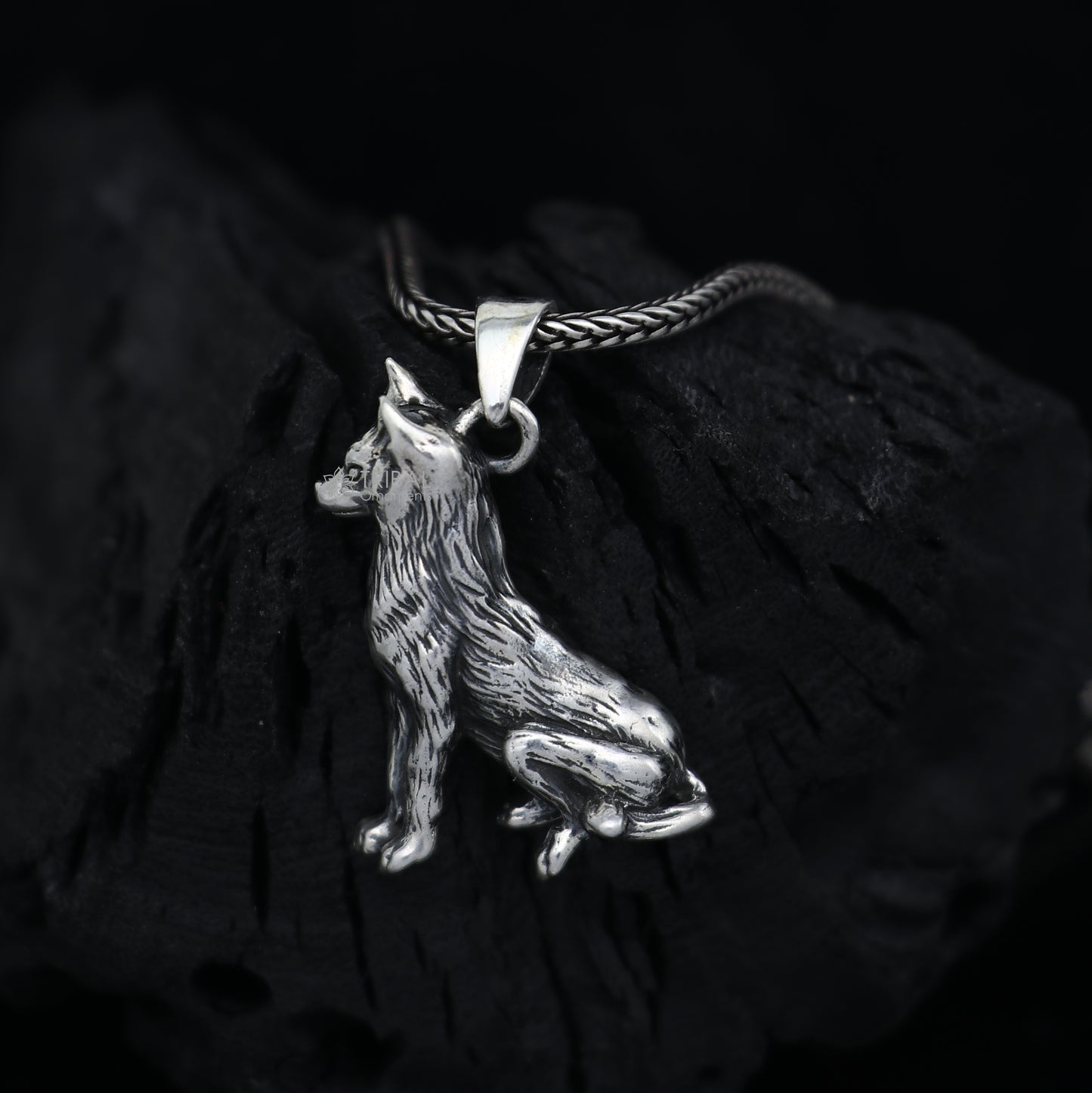 925 Sterling silver handmade  unique design bad wolf pendant nsp872 - TRIBAL ORNAMENTS