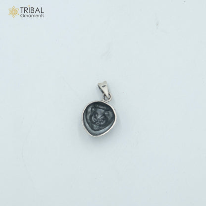 925 sterling silver Lion King pendant with chain, tribal jewelry featuring detailed tribal ornament design and bold lion motif.