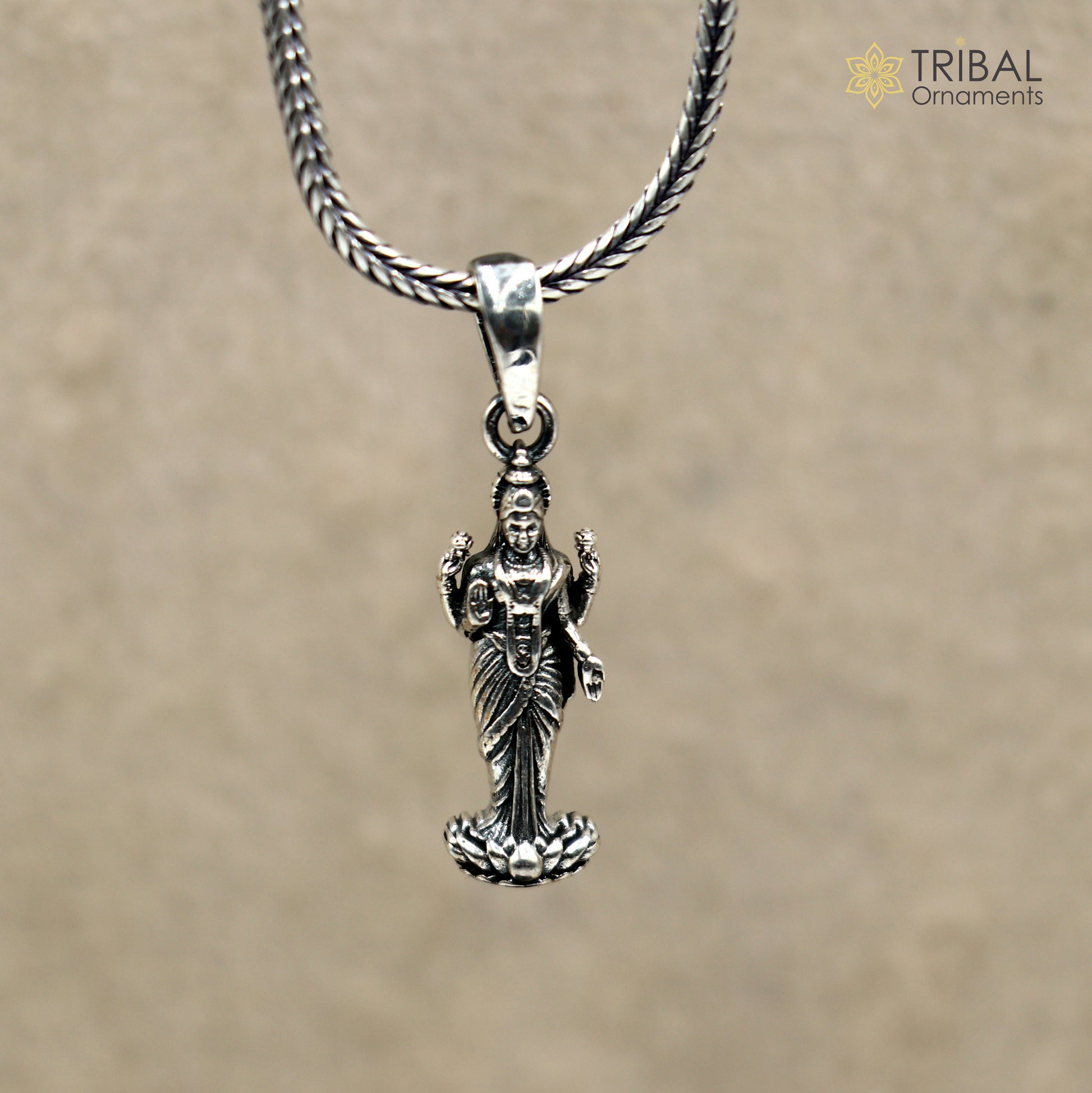 925 sterling silver Maha laxmi ji Pendant with chain tribal jewellery nsp1050 - TRIBAL ORNAMENTS