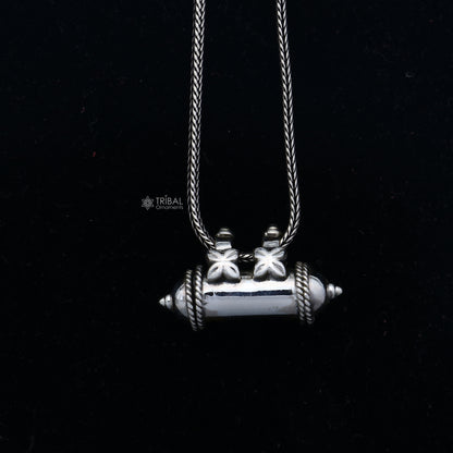 925 Sterling silver vintage amulet box pendant with mantra design, tribal ornament style, silver Tabiz, NSP851.