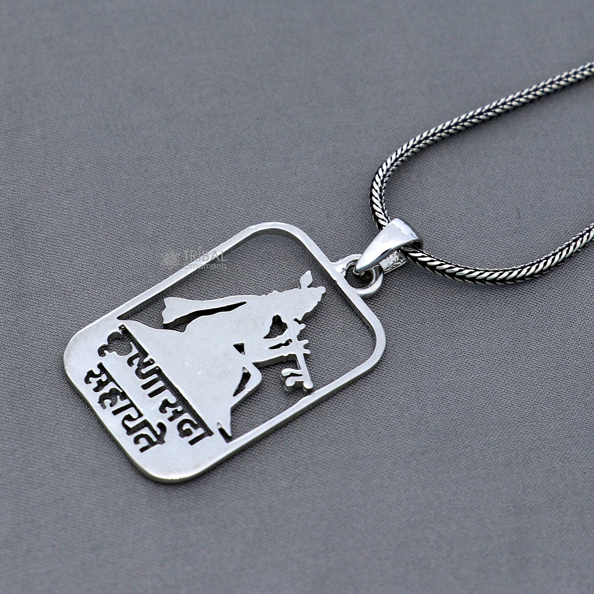 925 sterling silver handmand" Krishna sada sahayate " krishna mantra pendant nsp895 - TRIBAL ORNAMENTS