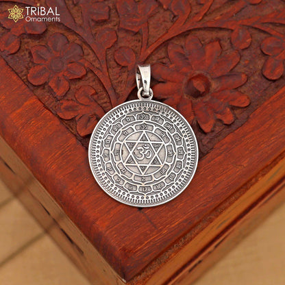 925 Sterling silver Divine Sudarshan Chakra Yantram pendant with energetic Kavacham, tribal ornament, small size, 3x3 cm, spiritual jewelry