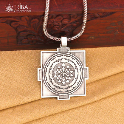 925 Sterling silver Shree chakra and Maha Mrityunjay chakra yantra pendant, ethnic jewelry, small 3x3cm tribal ornament design.