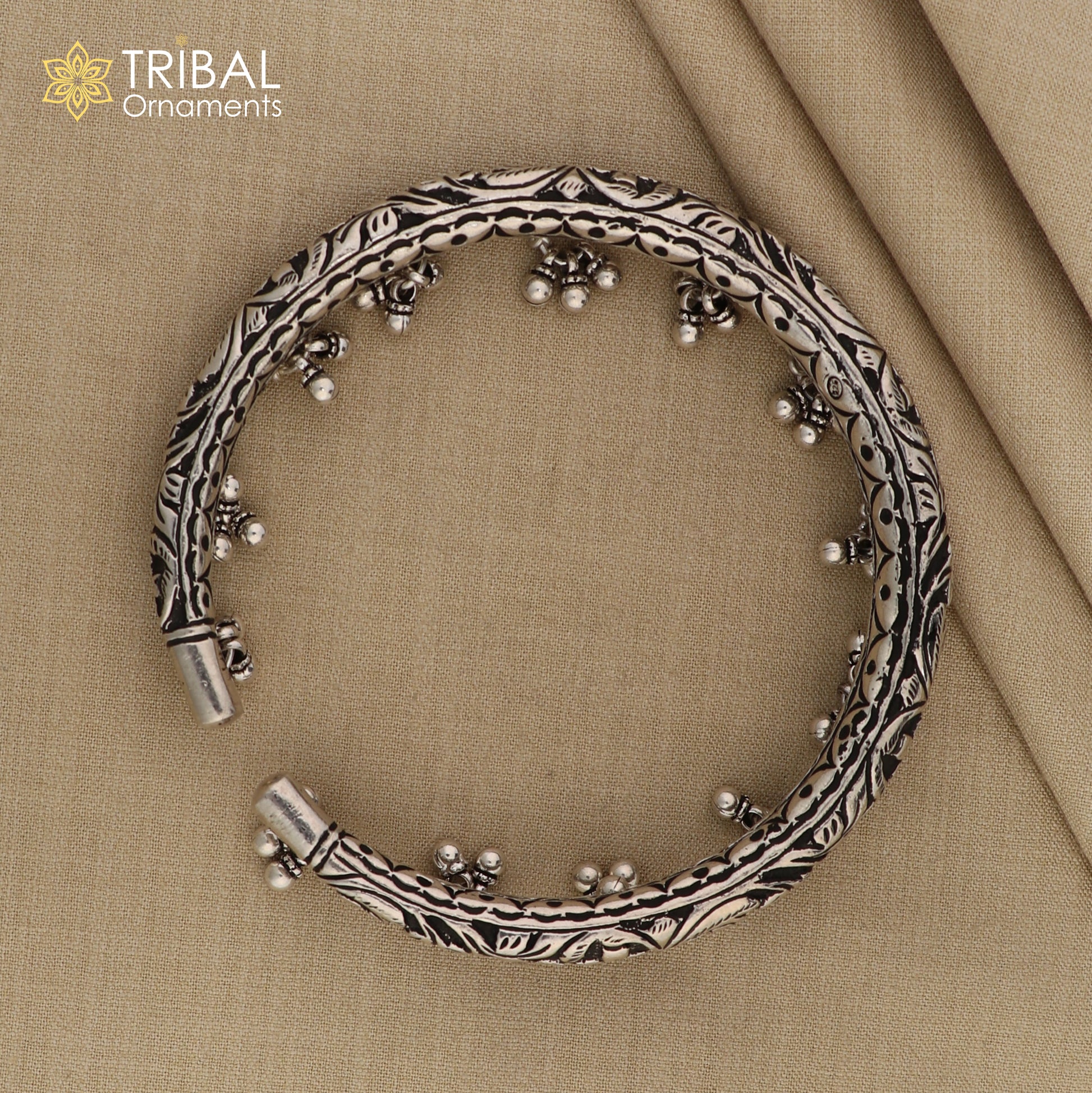 Tribal ornaments 925 silver vintage design oxidized foot kada ankle bracelet with chitai work and tribal ethnic style.