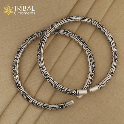 Tribal Ornaments handmade 925 sterling silver vintage ankle bracelet with trendy tribal design and ethnic foot kada jewelry.