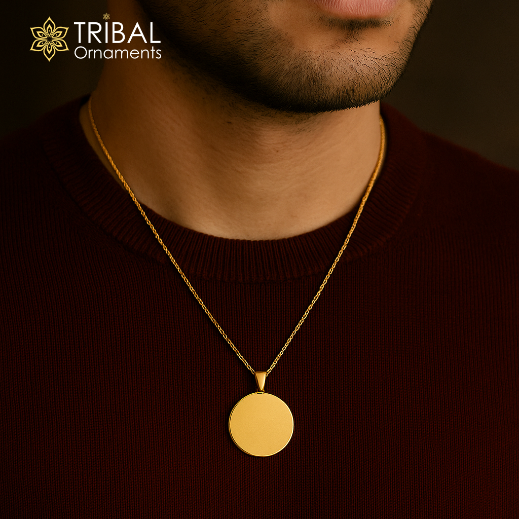 Silver core disk pendant with customizable name engraving, made of 925 sterling silver, unisex jewelry from Tribal Ornaments.