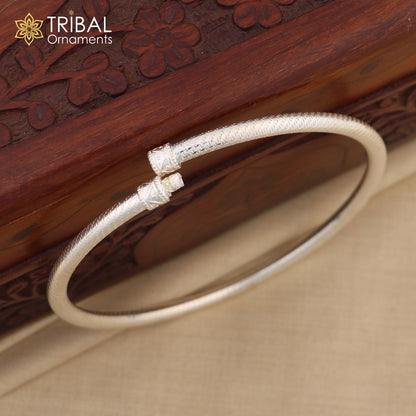 Sterling silver vintage Indian ankle kada bracelet with traditional tribal design for women, customized and handcrafted jewelry.