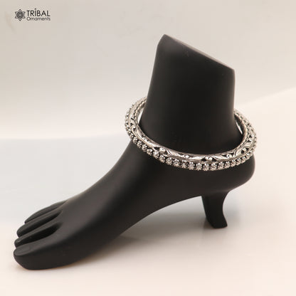 Sterling silver vintage ethnic chitai work ankle bracelet with intricate design, customized foot jewelry by TRIBAL ORNAMENTS.